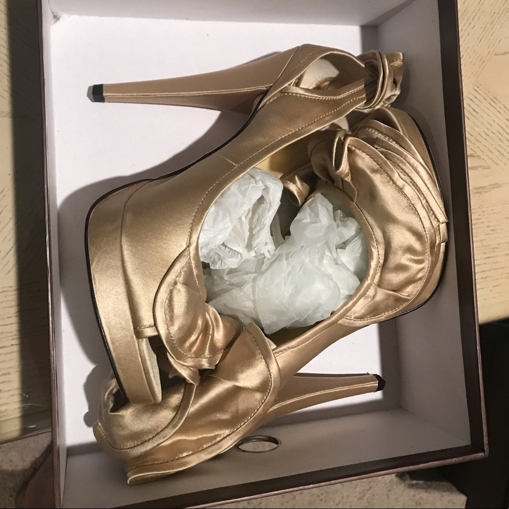 Bebe heels